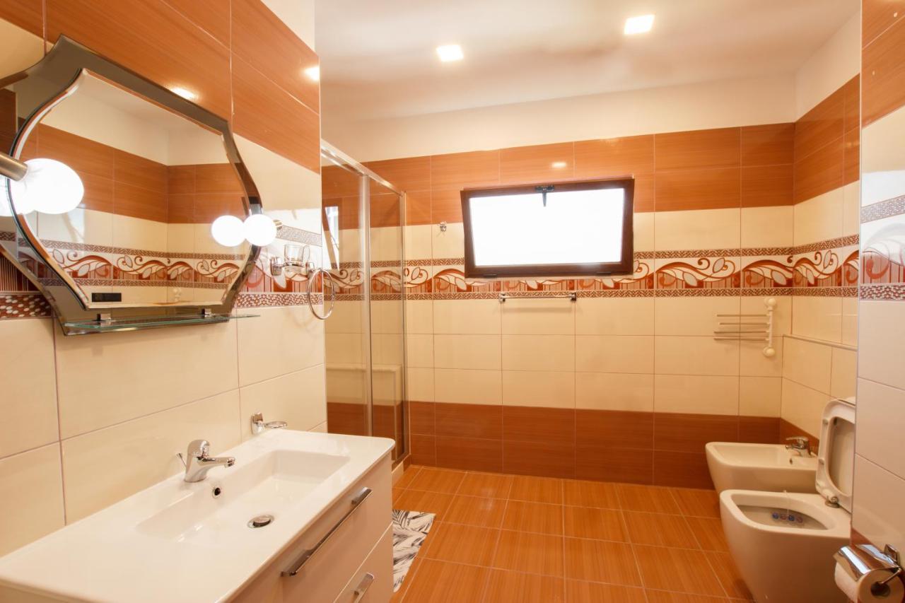 The Luxe Apartments Гірокастра Екстер'єр фото