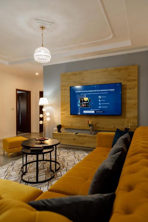 The Luxe Apartments Гірокастра Екстер'єр фото